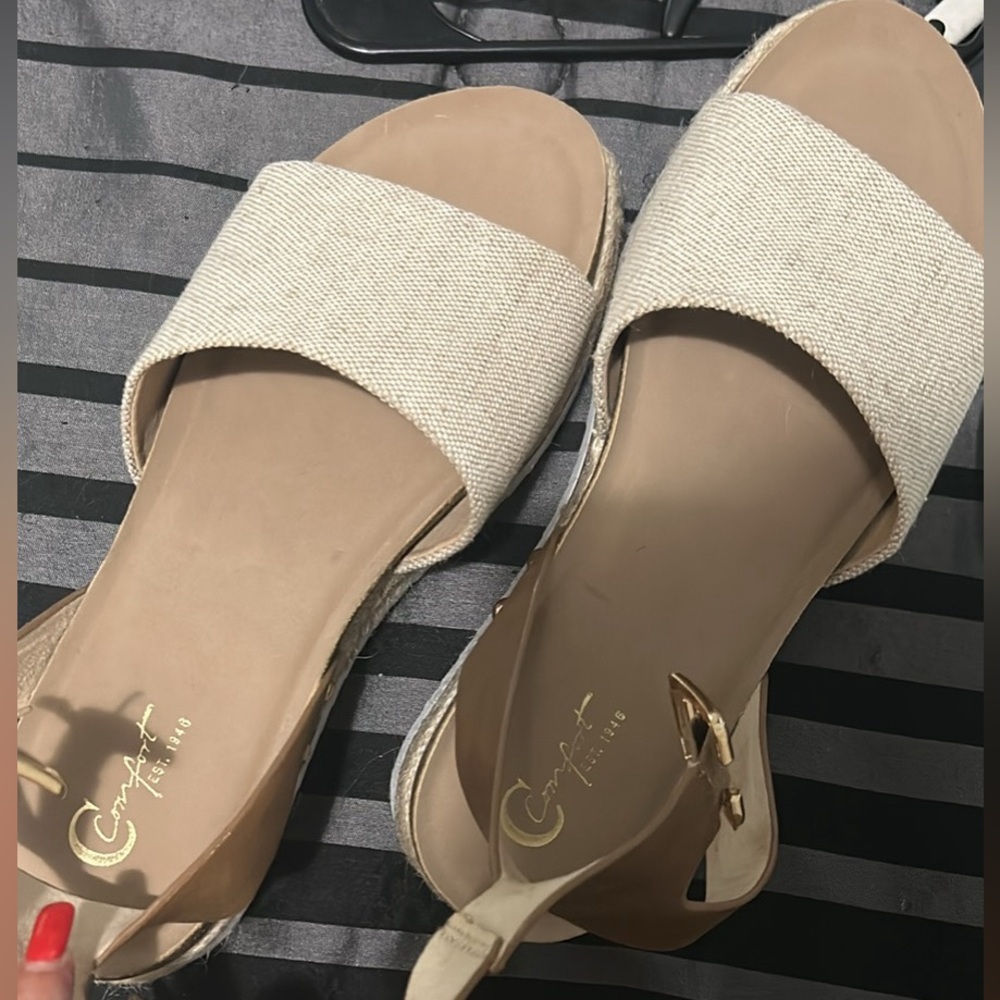 Ashley Stewart plus size 1pair size 10 sandals never worn.Have more items -